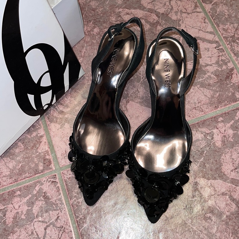Nine West woman’s black high heels shoes